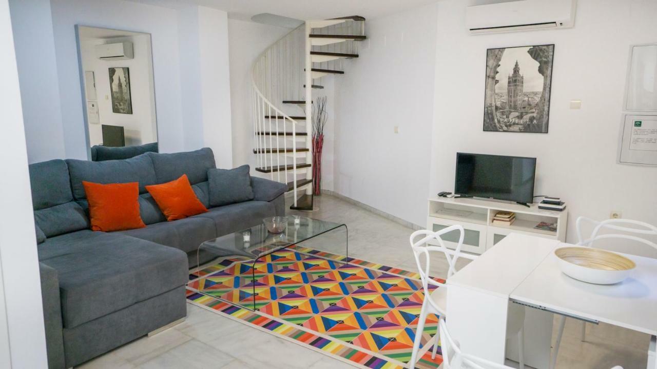 Rentalsevilla Espacioso Duplex En La Puerta Real Zewnętrze zdjęcie