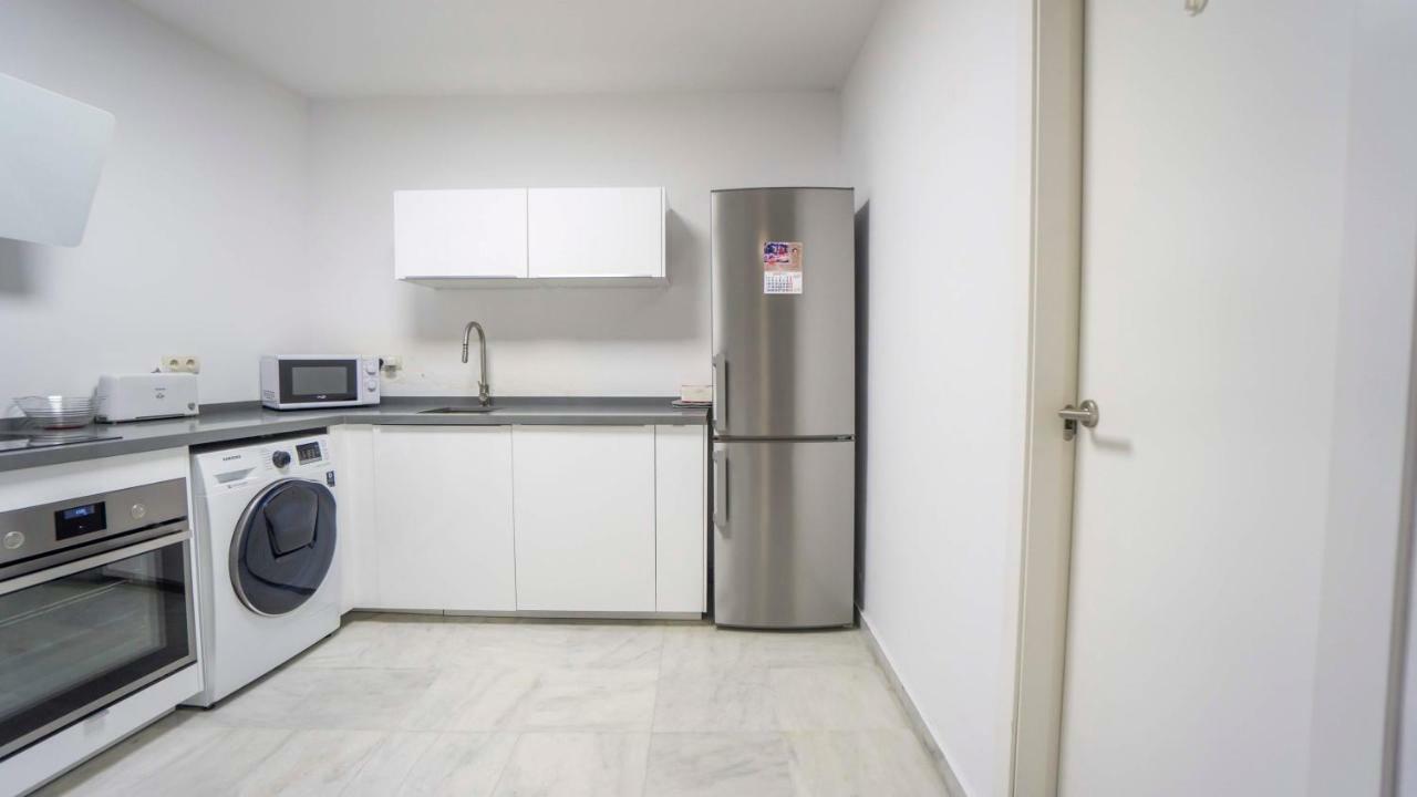 Rentalsevilla Espacioso Duplex En La Puerta Real Zewnętrze zdjęcie