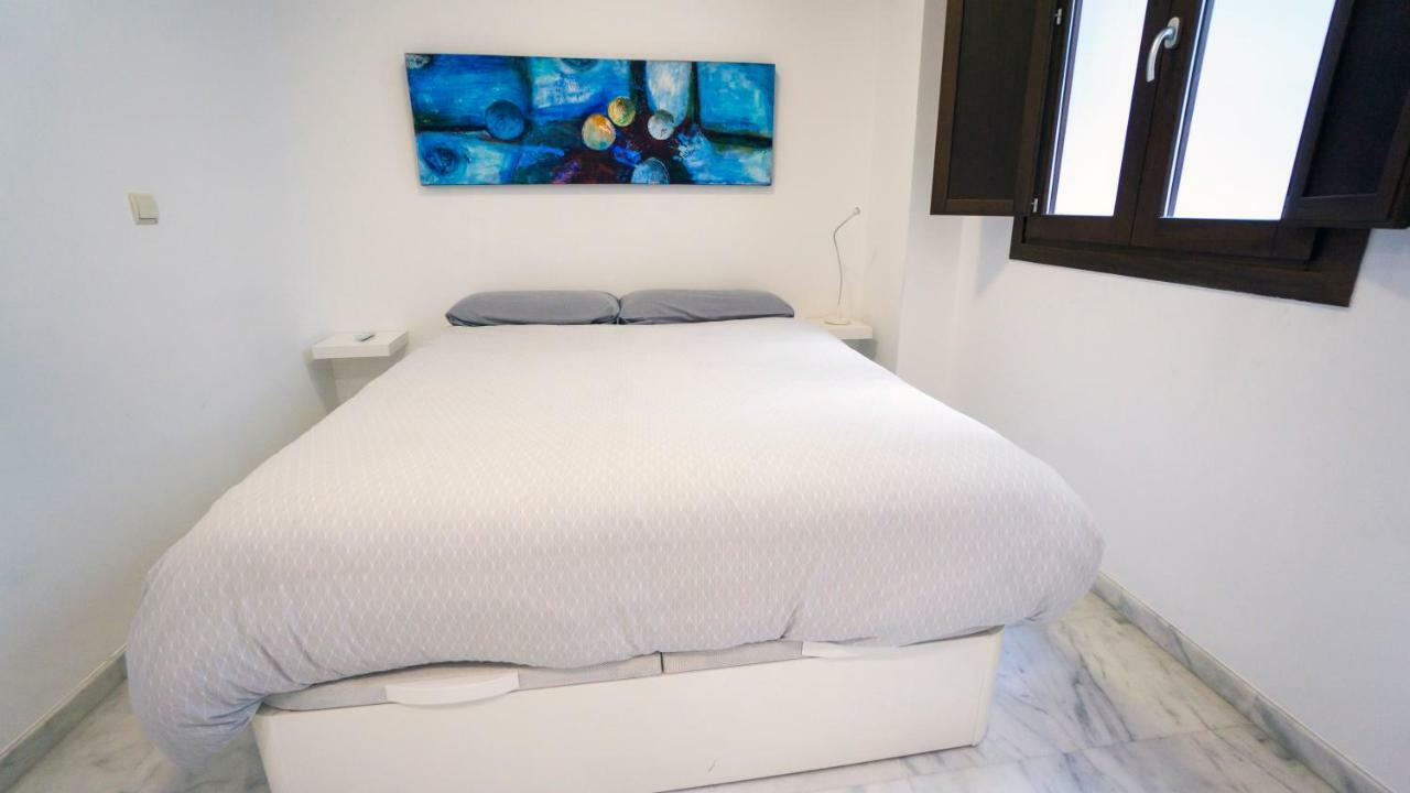 Rentalsevilla Espacioso Duplex En La Puerta Real Zewnętrze zdjęcie
