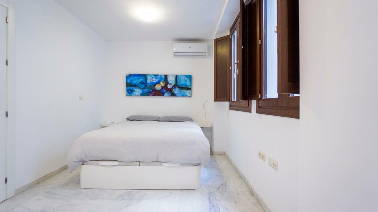 Rentalsevilla Espacioso Duplex En La Puerta Real Zewnętrze zdjęcie